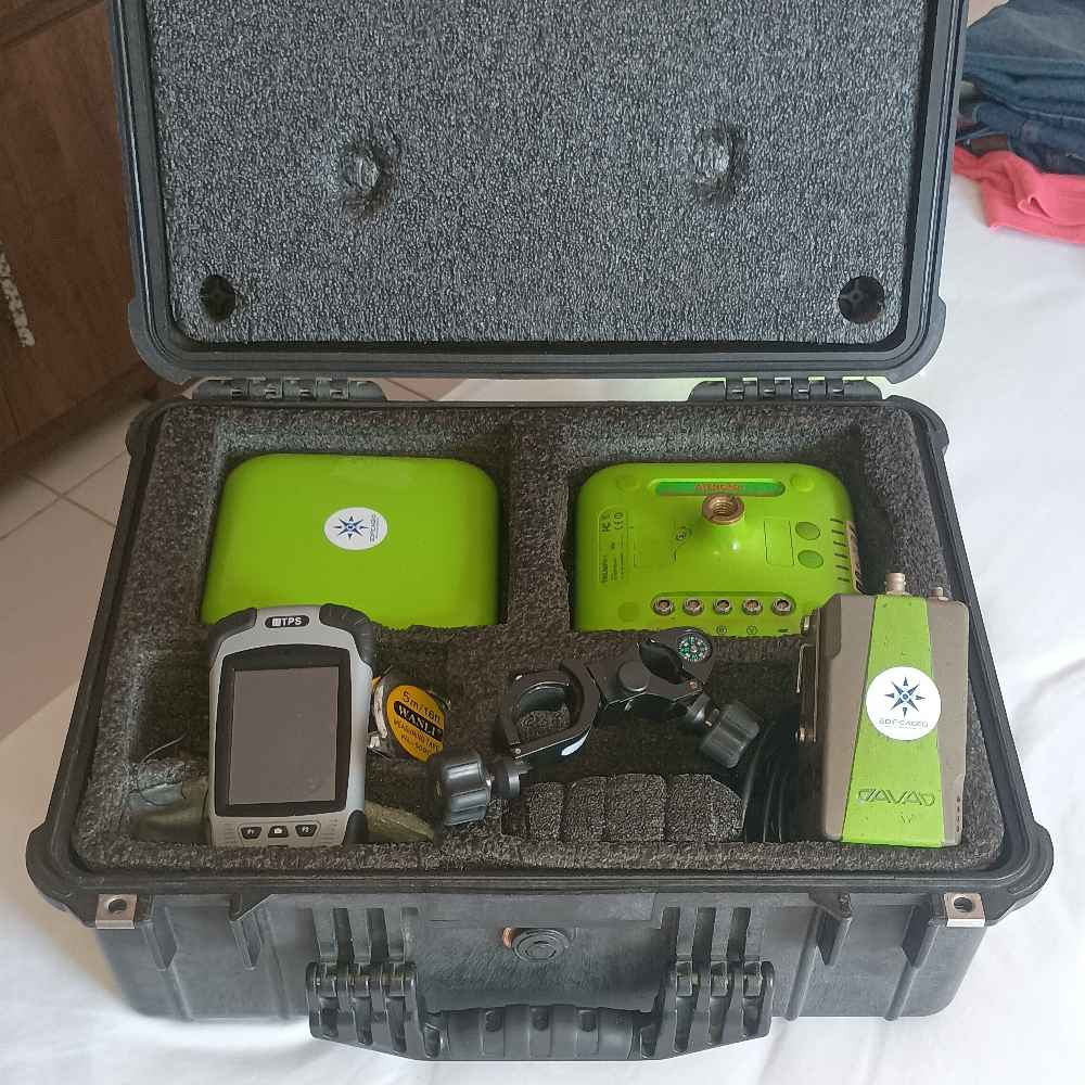 1242-receptor-gnss-javad-triumph1