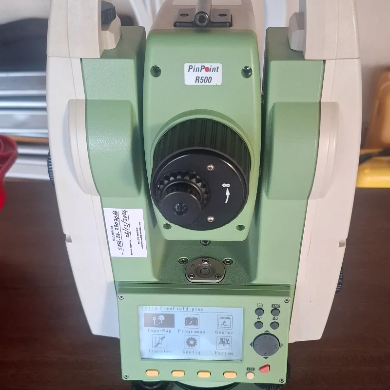 1015-estacao-total-leica-ts02-plus