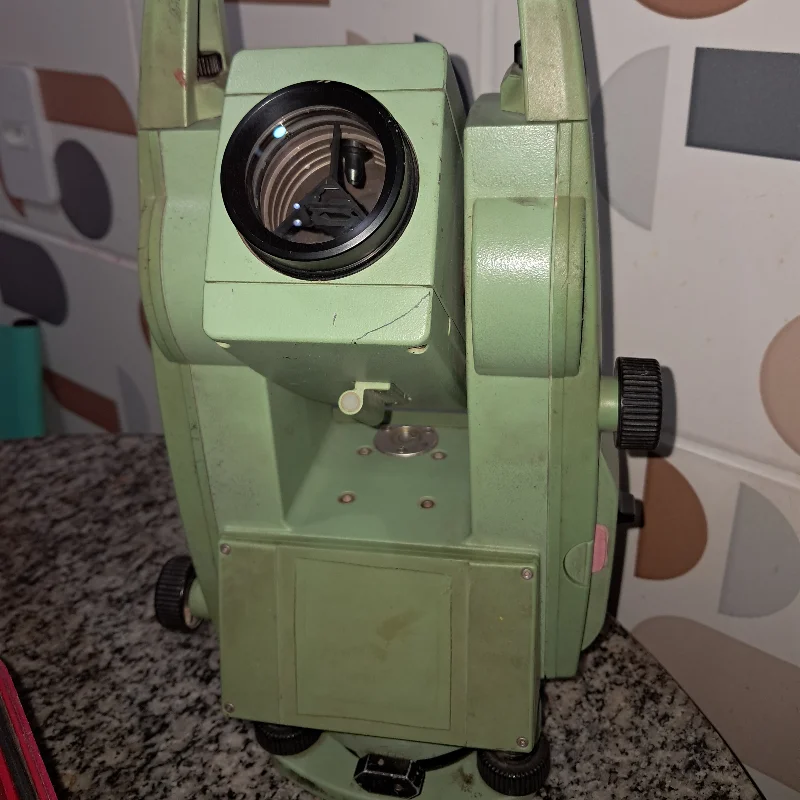 1240-estacao-total-leica-tc-407