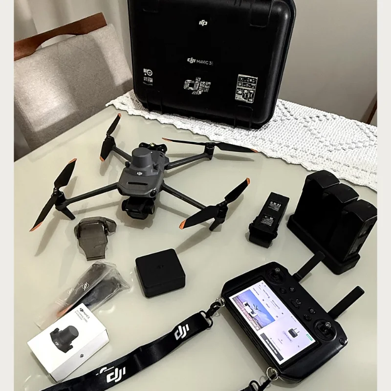1336-drone-dji-mavic-3-enterprise-3e-modulo-rtk-4-baterias